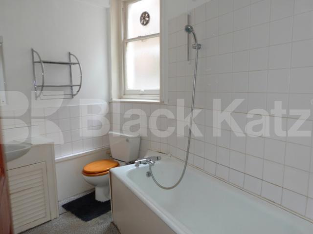 			NEW INSTRUCTION, 2 Bedroom, 1 bath, 1 reception Flat			 Muswell Hill, Muswell Hill