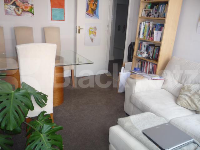 			1- bed flat with roof terrace, 1 Bedroom, 1 bath, 1 reception Flat			 Topsfield Parade, Crouch End