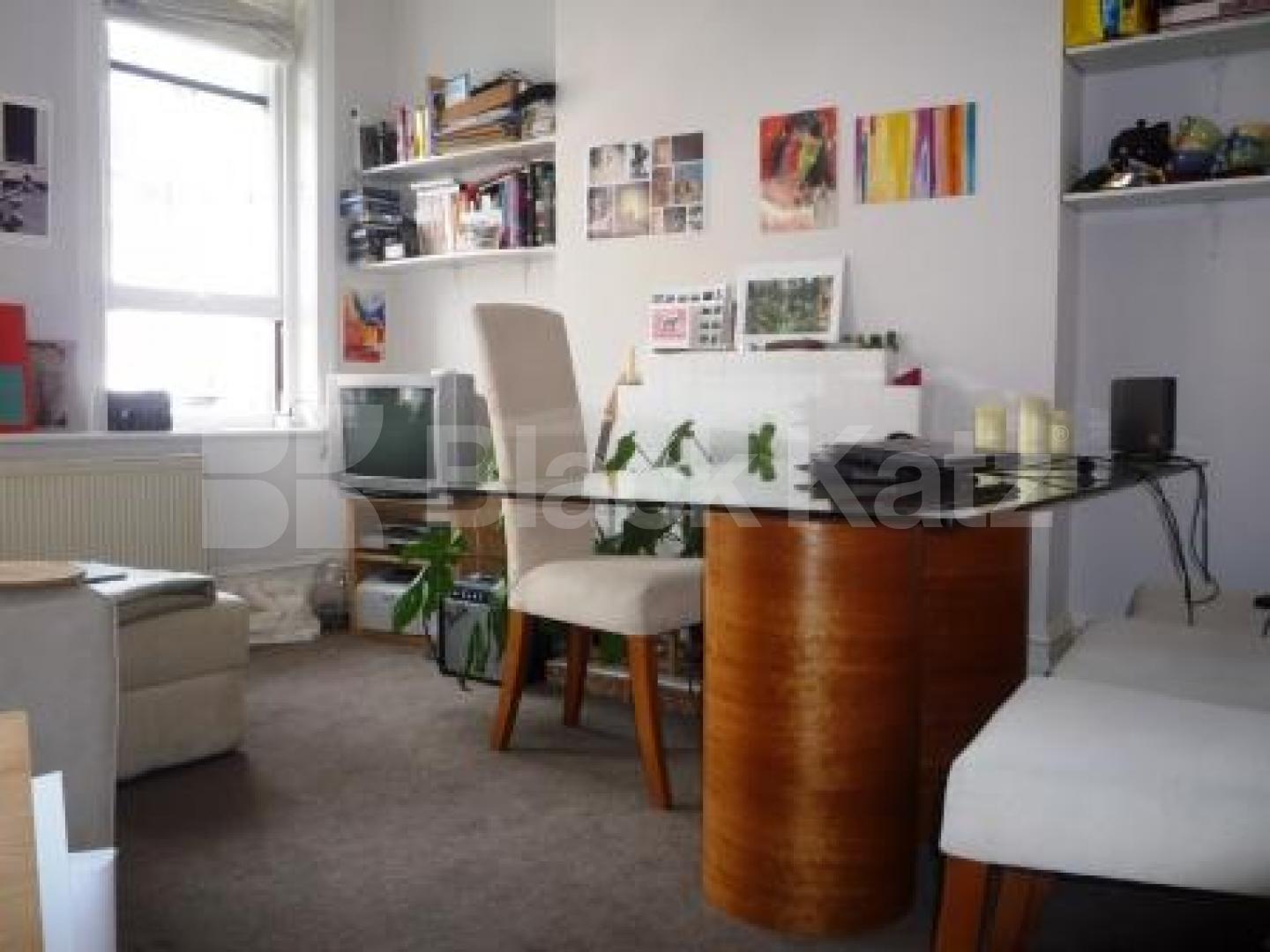 			1- bed flat with roof terrace, 1 Bedroom, 1 bath, 1 reception Flat			 Topsfield Parade, Crouch End