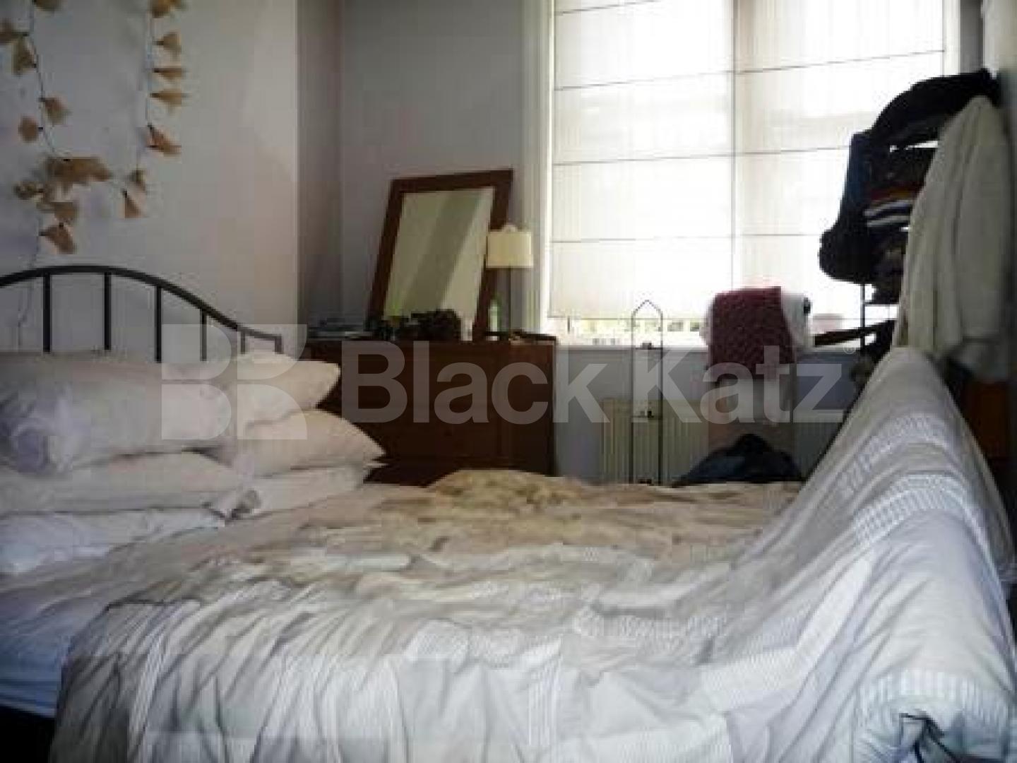 			1- bed flat with roof terrace, 1 Bedroom, 1 bath, 1 reception Flat			 Topsfield Parade, Crouch End