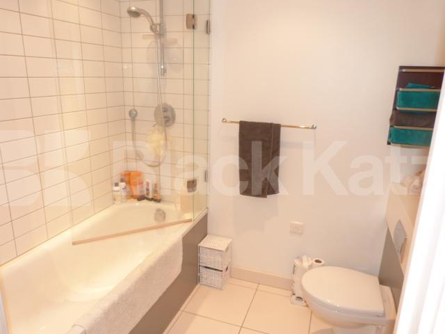 			Amazing Property !, 1 Bedroom, 1 bath, 1 reception Flat			 New River Village, HORNSEY