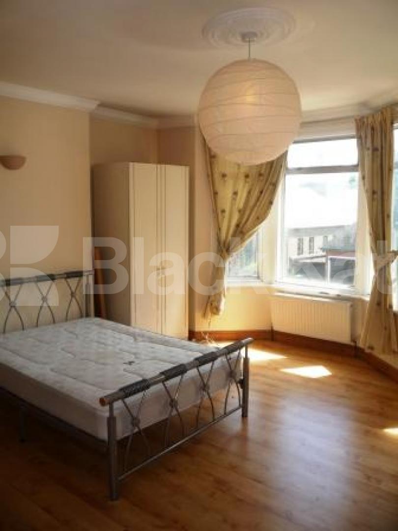 			Fantastic 5 Double Bed House !, 5 Bedroom, 1 bath, 1 reception Terraced House			 Waldeck Road, Turnpike Lane