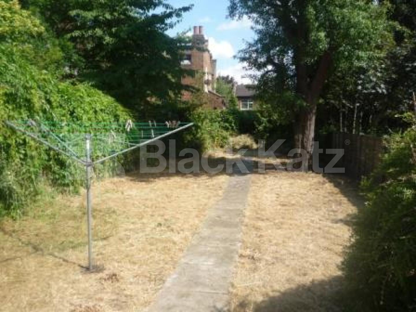 			2 Bedroom, 1 bath, 1 reception Flat			 Tower Terrace, ALEXANDRA PALACE