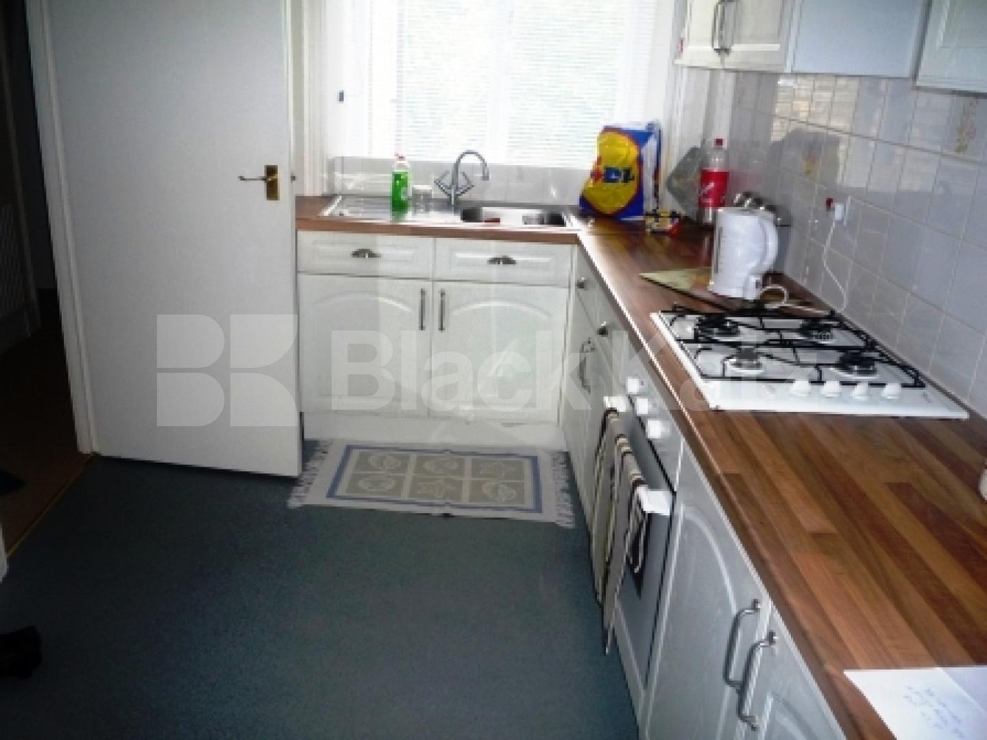 			1 Bedroom, 1 bath, 1 reception Flat			 Hillfield Avenue, CROUCH END