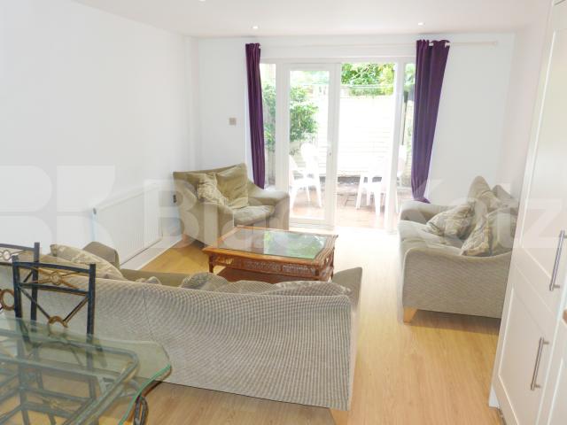 			NEW INSTRUCTION (Private Garden), 5 Bedroom, 1 bath, 1 reception House			 Stevenage Road, Fulham