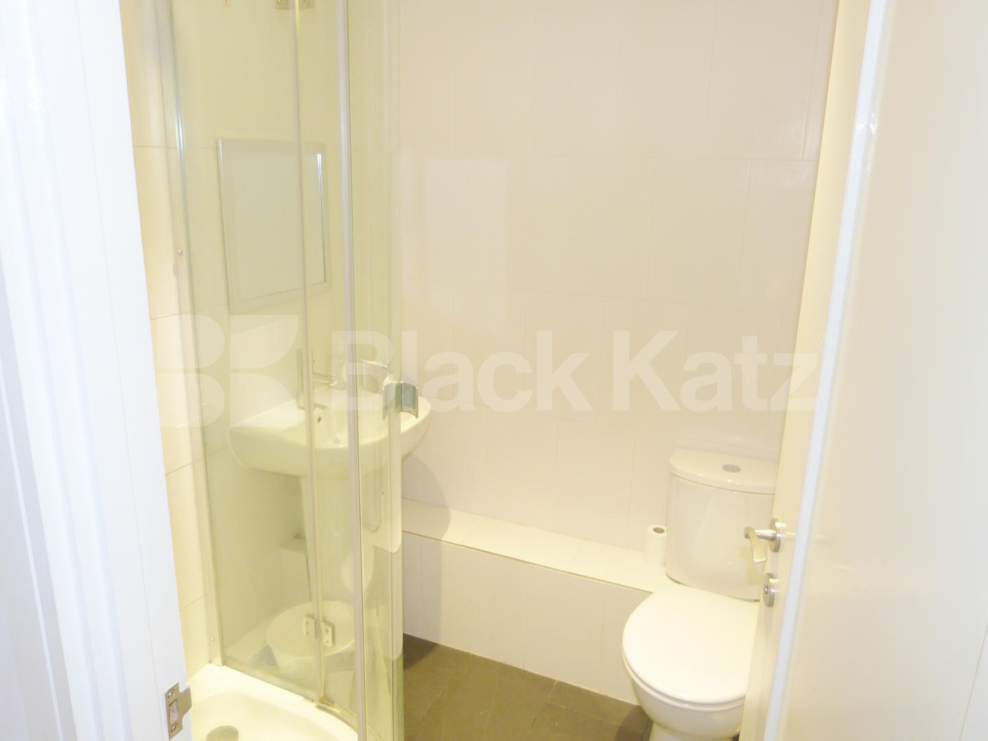 			NEW INSTRUCTION (Private Garden), 5 Bedroom, 1 bath, 1 reception House			 Stevenage Road, Fulham