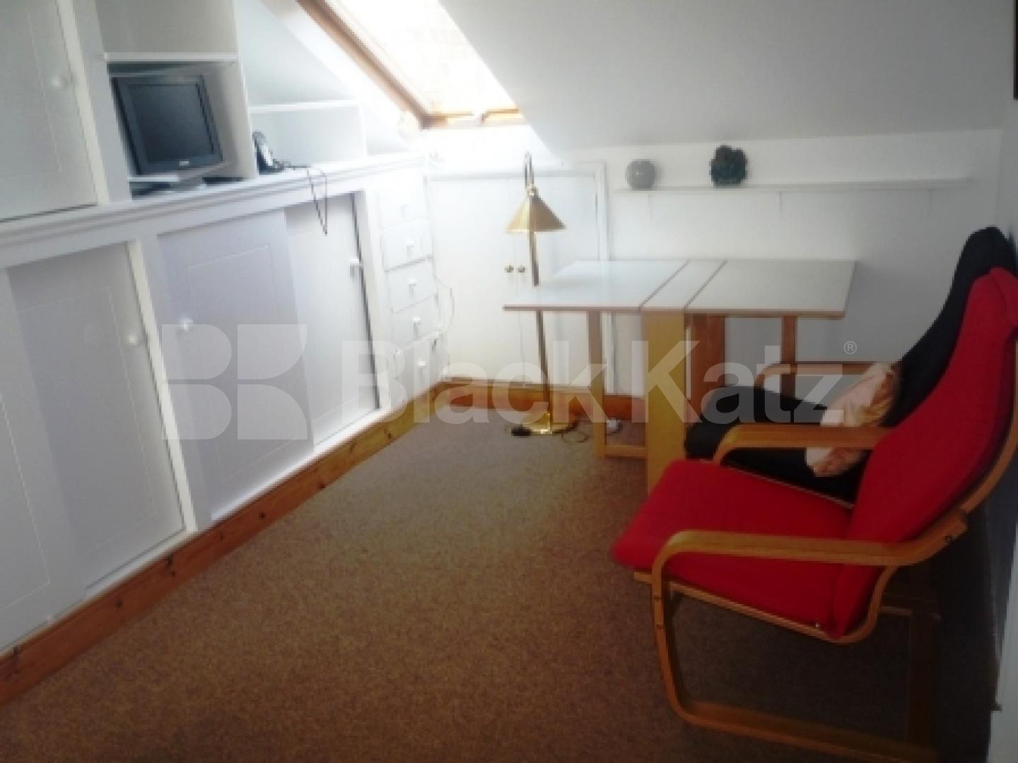 			ALL BILLS INCLUSIVE!, Studio Apartment, 1 bath, 1 reception Flat			 Inderwick Road, CROUCH END