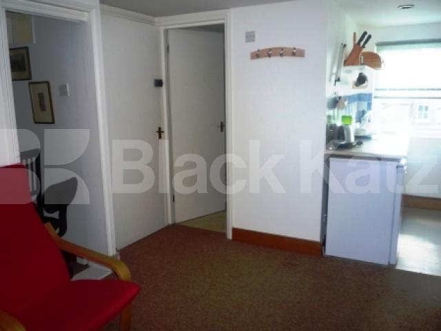 			ALL BILLS INCLUSIVE!, Studio Apartment, 1 bath, 1 reception Flat			 Inderwick Road, CROUCH END