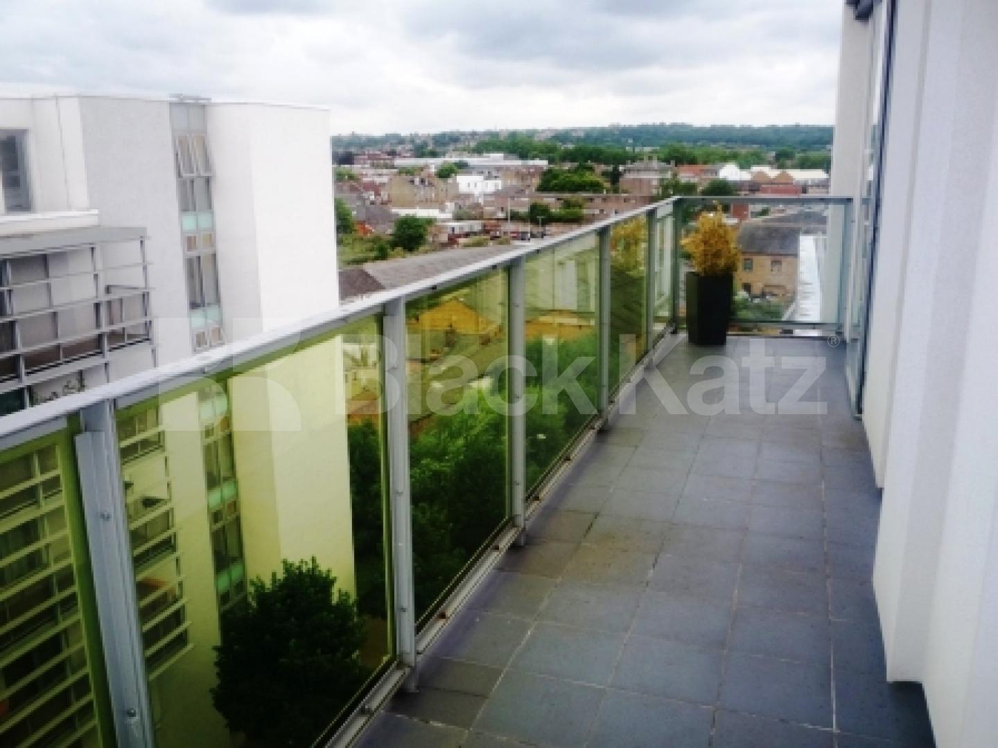 			Large Roof Terrace !, 2 Bedroom, 1 bath, 1 reception Serviced Apartments			 New River Village, CROUCH END
