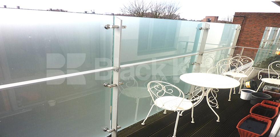 			NEW INSTRUCTION!, 1 Bedroom, 1 bath, 1 reception Flat			 Batholowmew Hse, Southern Row, WESTBOURNE PARK