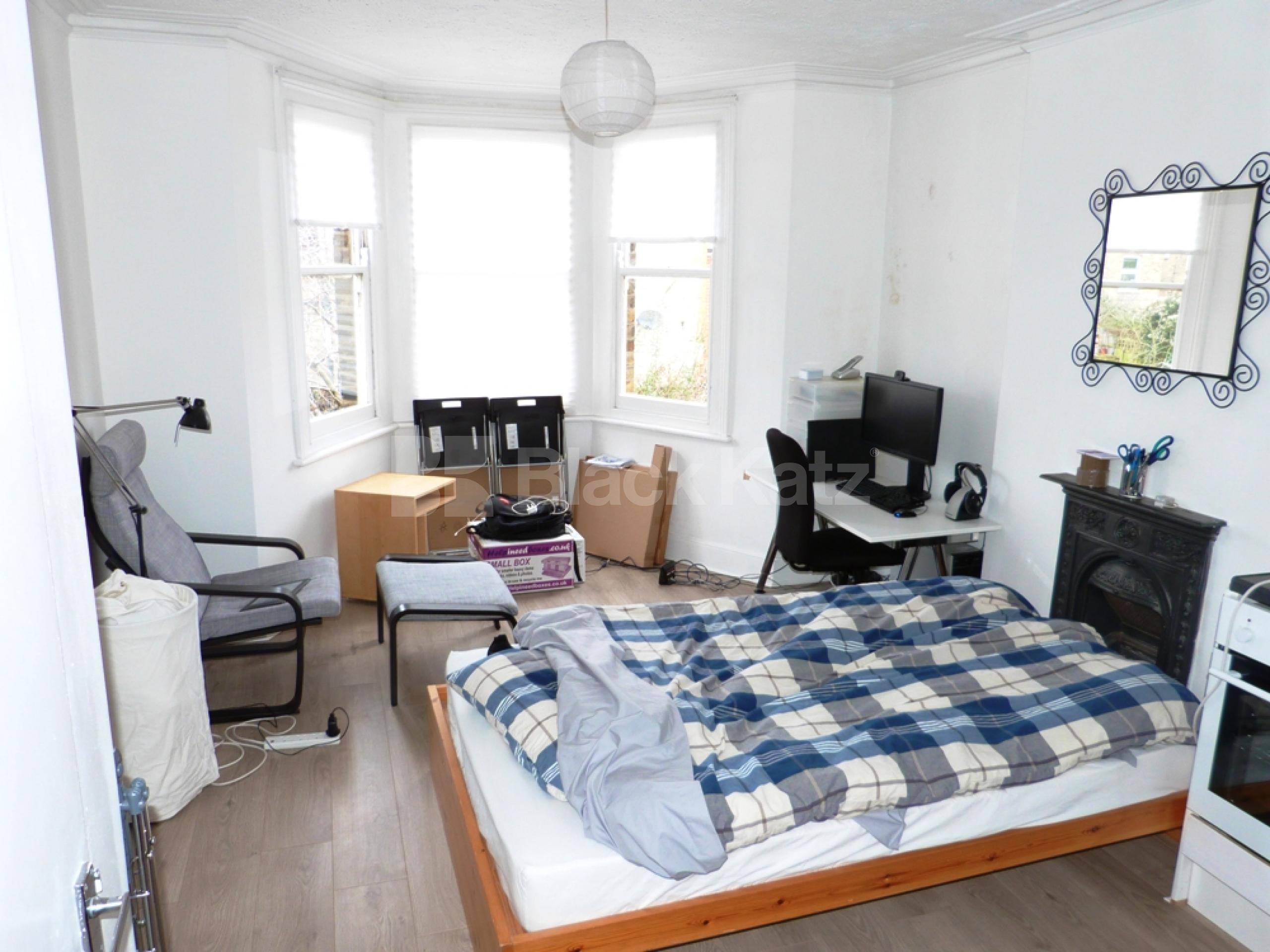 			Inclusive of Gas, Studio Apartment, 1 bath, 1 reception Studio			 Church Lane, Crouch End N8