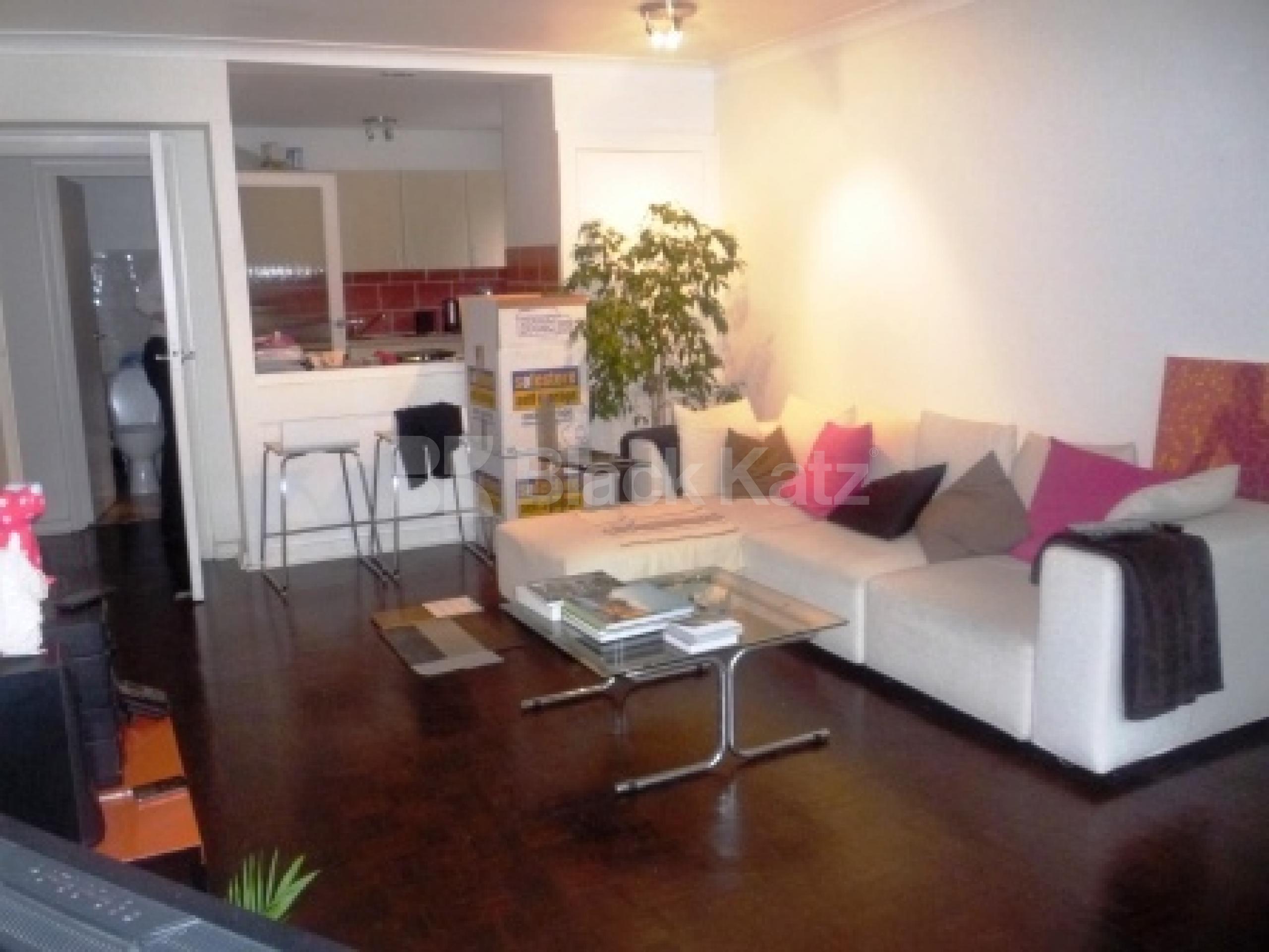 			2 Bedroom, 1 bath, 1 reception Ground Floor Flat			 Shepherds Hill, HIGHGATE N6