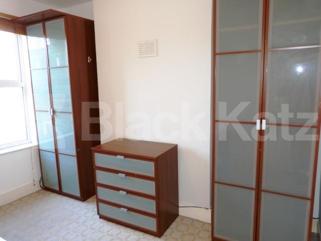 			LET!!, 2 Bedroom, 1 bath, 1 reception Terraced House			 Hornsey Park Road, Wood Green