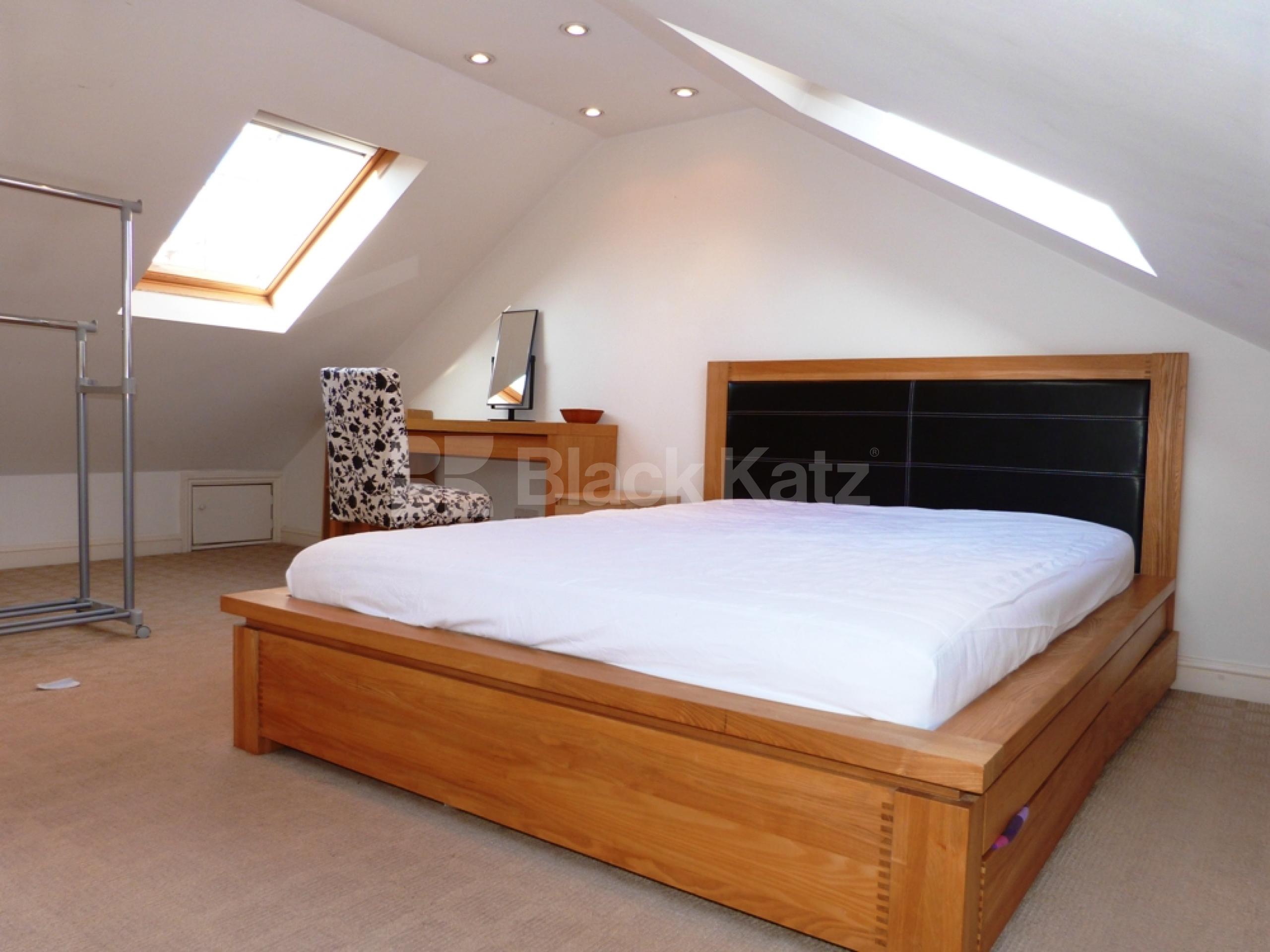 			LET!!, 2 Bedroom, 1 bath, 1 reception Terraced House			 Hornsey Park Road, Wood Green N8