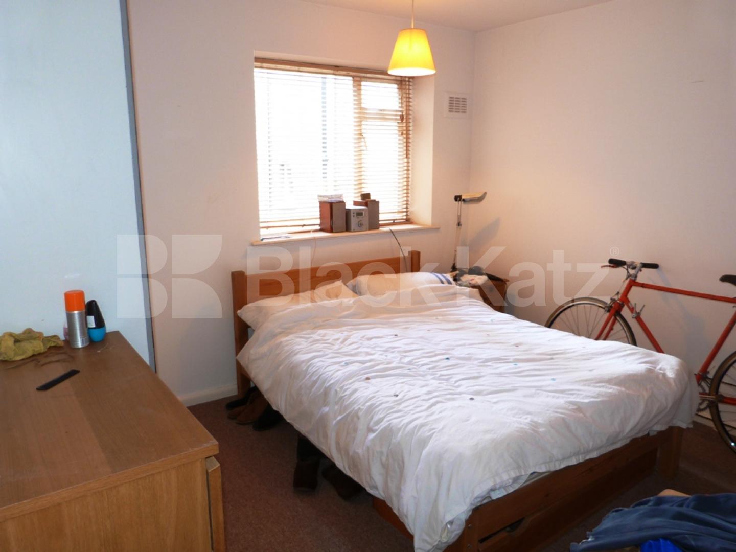 			NEW INSTRUCTION, 1 Bedroom, 1 bath, 1 reception Apartment			 Crescent Road, CROUCH END