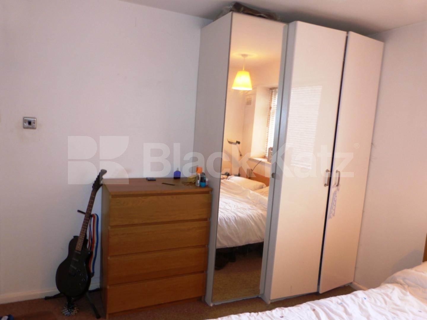 			NEW INSTRUCTION, 1 Bedroom, 1 bath, 1 reception Apartment			 Crescent Road, CROUCH END