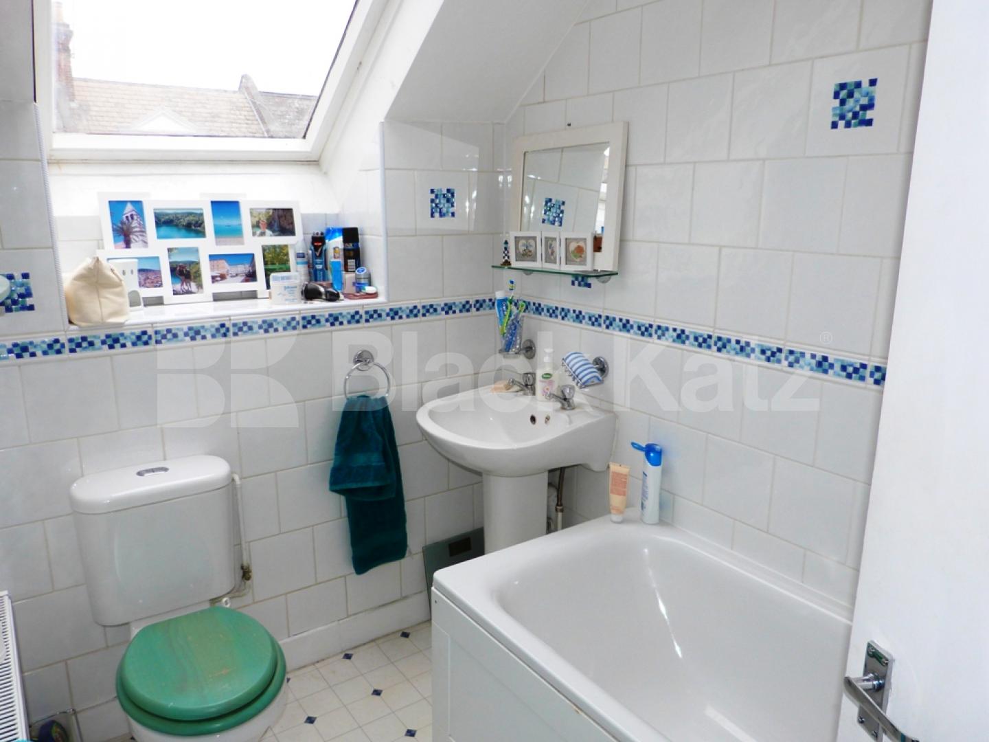 			New Instruction In Heart Of Crouch End !, 1 Bedroom, 1 bath, 1 reception Flat			 Drylands Road, CROUCH END N8