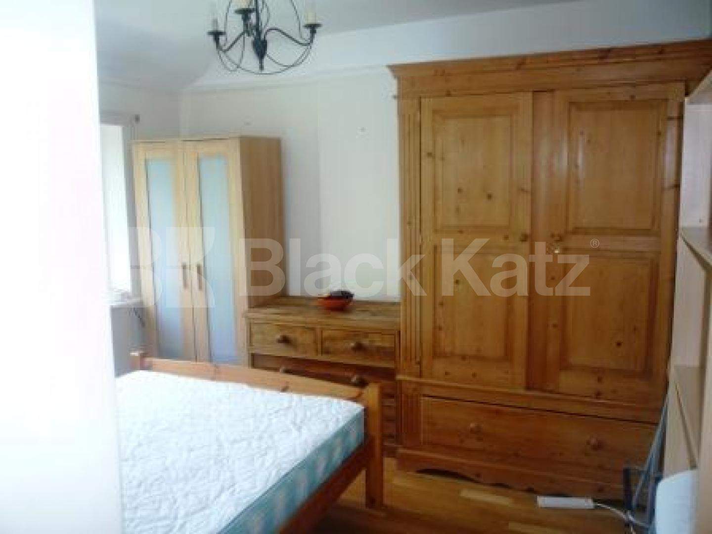 			2 Bedroom, 1 bath, 1 reception Flat			 Haringey Park, Crouch End