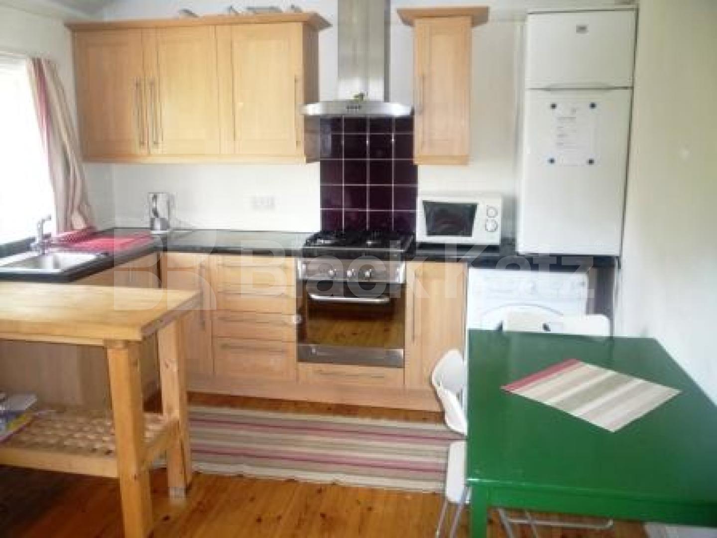 			2 Bedroom, 1 bath, 1 reception Flat			 Haringey Park, Crouch End