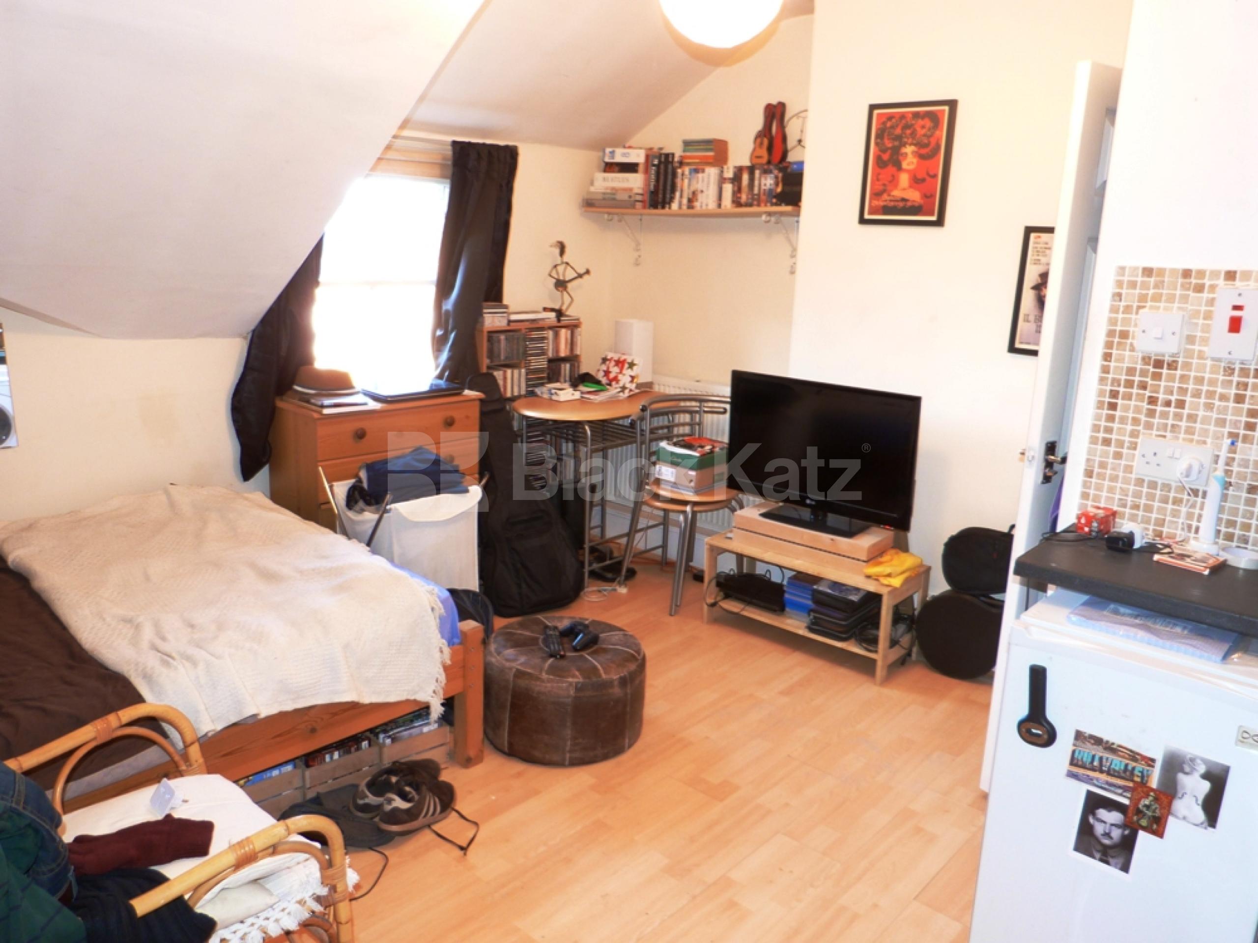 			Studio Apartment, 1 bath, 1 reception Studio			 Church Lane, CROUCH END N8