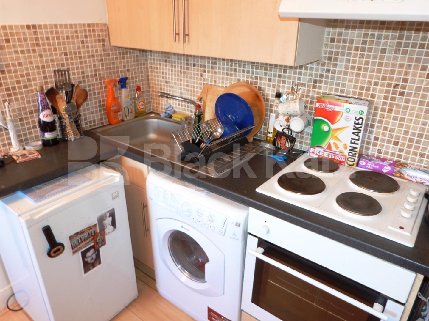 			Studio Apartment, 1 bath, 1 reception Studio			 Church Lane, CROUCH END