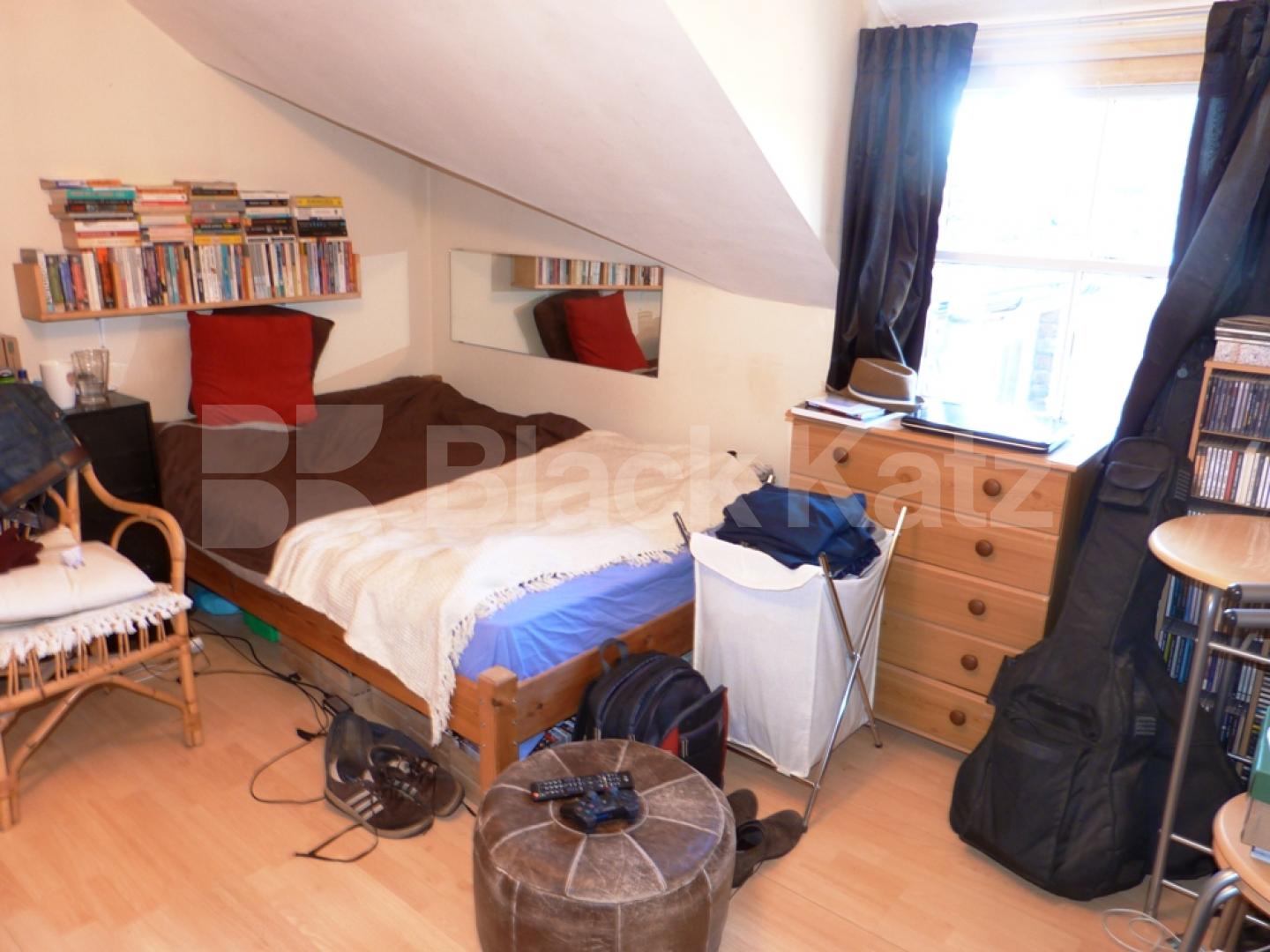 			Studio Apartment, 1 bath, 1 reception Studio			 Church Lane, CROUCH END