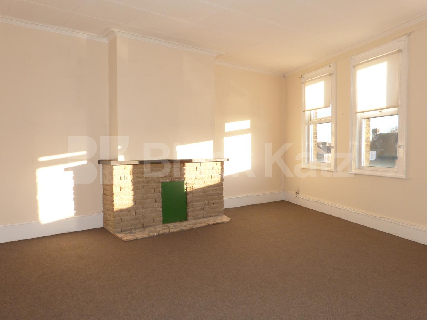 			NEW INSTRUCTION, 3 Bedroom, 1 bath, 1 reception Flat			 Lordship Lane, Wood Green