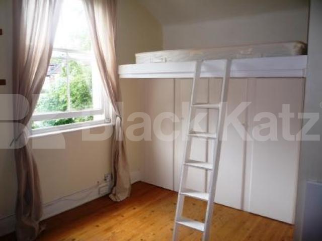 			Studio Apartment, 1 bath, 1 reception Flat			 Crouch Hall Road, Crouch End