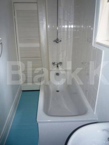 			Studio Apartment, 1 bath, 1 reception Flat			 Crouch Hall Road, Crouch End