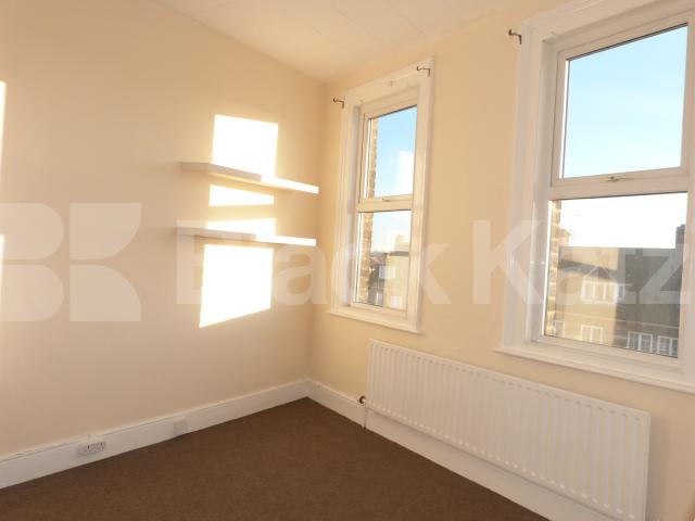 			NEW INSTRUCTION, 3 Bedroom, 1 bath, 1 reception Flat			 Lordship Lane, Wood Green