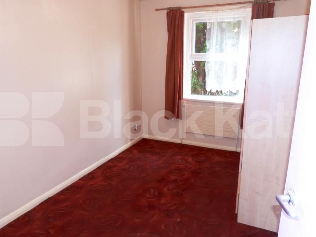 			Great Garden Proeperty !, 1 Bedroom, 1 bath, 1 reception Flat			 Ermine Road, Seven Sisters
