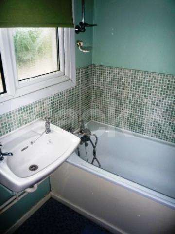 			3 Bedroom, 1 bath, 1 reception End Terraced House			 Acacia Road, Wood Green