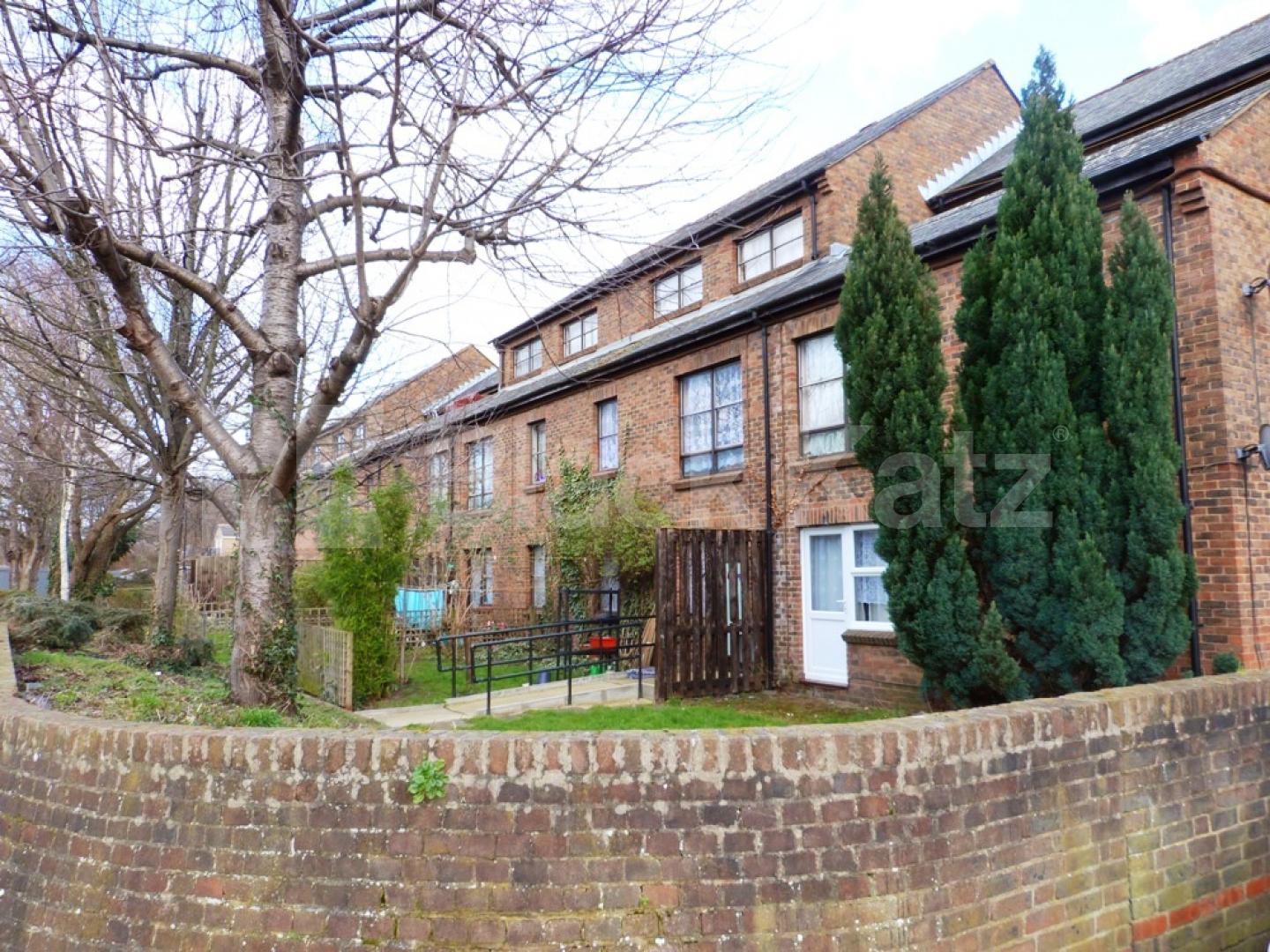 			Great Garden Proeperty !, 1 Bedroom, 1 bath, 1 reception Flat			 Ermine Road, Seven Sisters