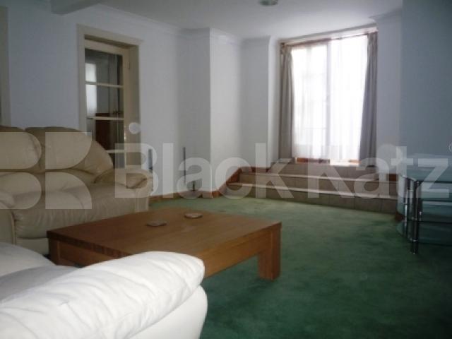 			LET, 1 Bedroom, 1 bath, 1 reception Flat			 Dukes Avenue, MUSWELL HILL