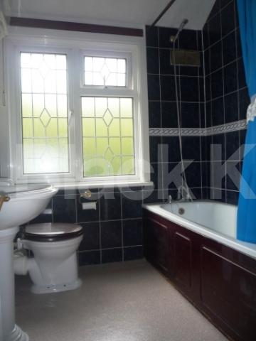 			2 Bedroom, 1 bath, 1 reception House			 Barrenger Road, MUSWELL HILL