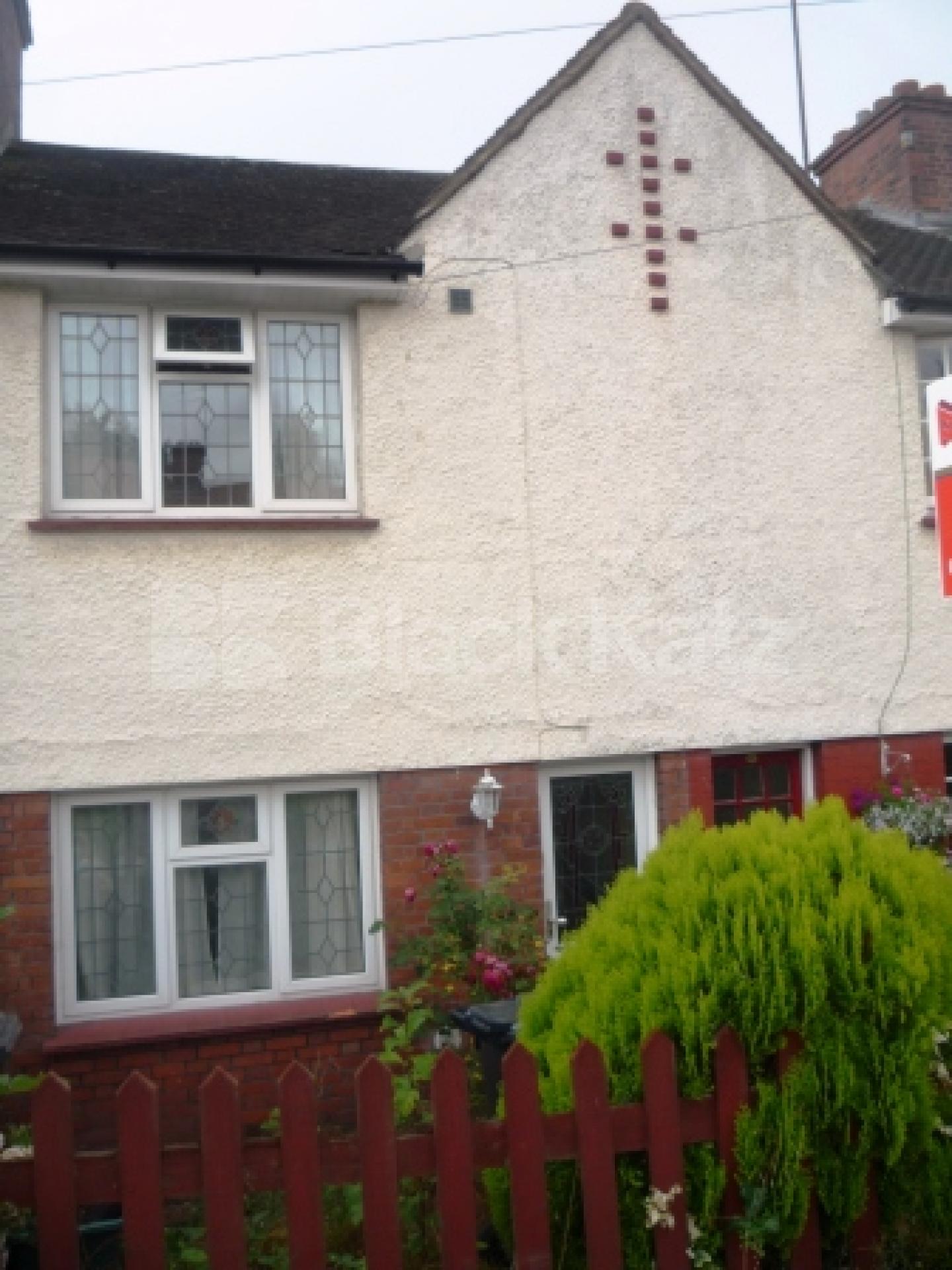 			2 Bedroom, 1 bath, 1 reception House			 Barrenger Road, MUSWELL HILL N10