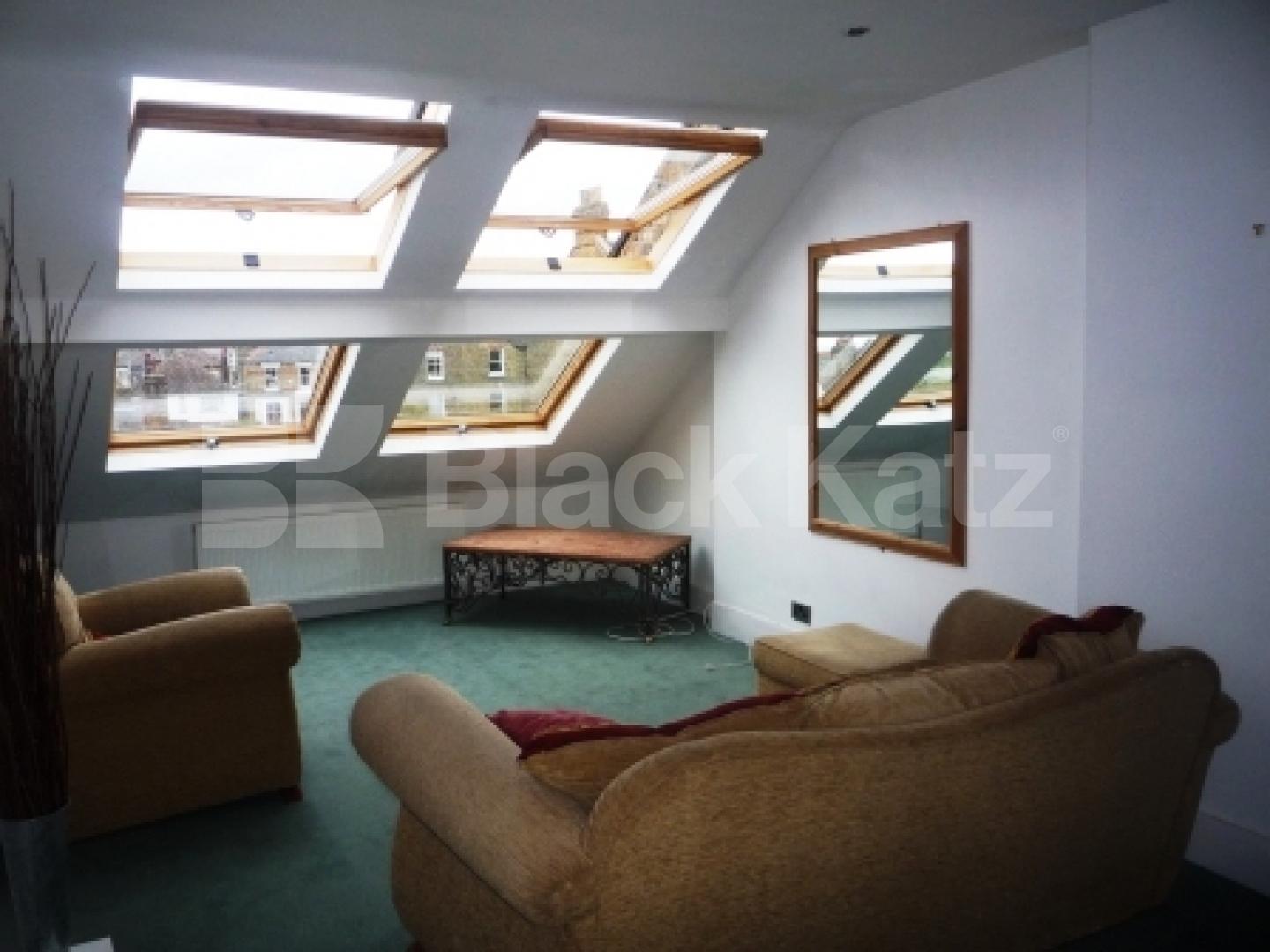 			3 Bedroom, 1 bath, 1 reception Flat			 Womersley Road, CROUCH END