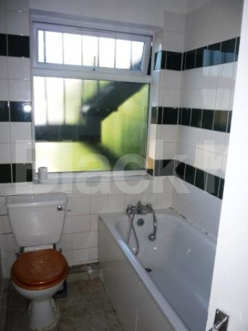 			2 Bedroom, 1 bath, 1 reception Flat			 Ewart Grove, WOOD GREEN