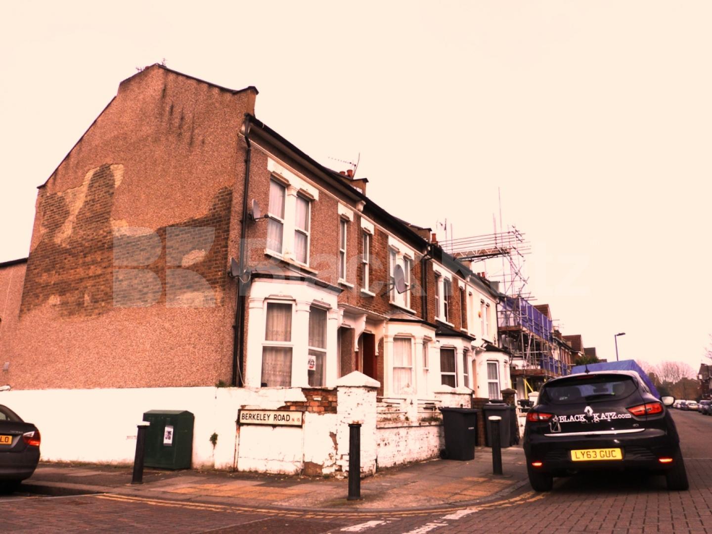 			NEW INSTRCTION near the tube!, 1 Bedroom, 1 bath, 1 reception Flat			 Vartry Road, Manor House