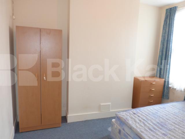 			NEW INSTRCTION near the tube!, 1 Bedroom, 1 bath, 1 reception Flat			 Vartry Road, Manor House