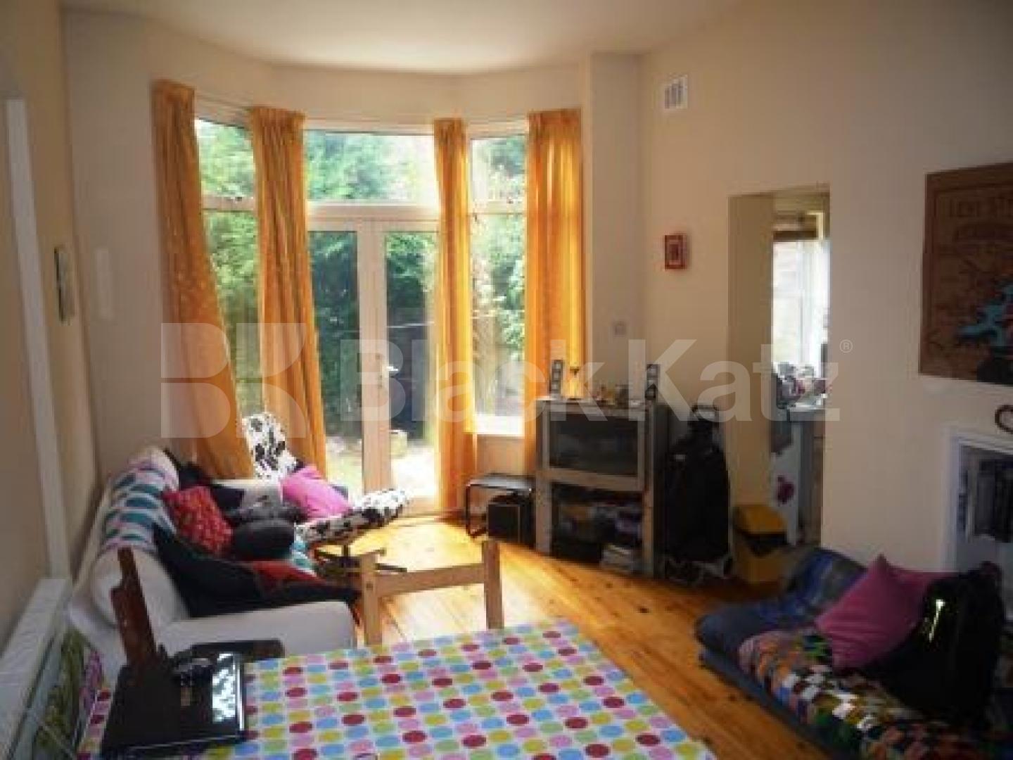 			1 Bedroom, 1 bath, 1 reception Ground Floor Flat			 Muswell Hill, Muswell Hill