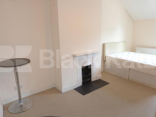 			2 Bedroom, 1 bath, 1 reception Flat			 Coleridge Road, CROUCH END