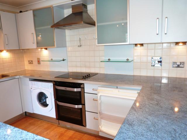 			2 Bedroom, 1 bath, 1 reception Flat			 Tottenham Lane, CROUCH END