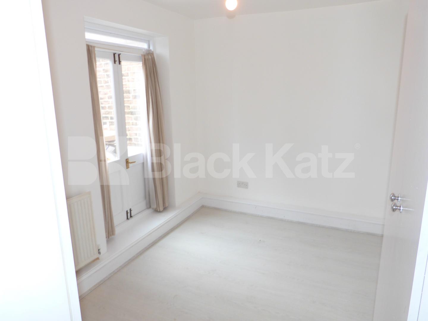 			1 Bedroom, 1 bath, 1 reception Flat			 Park Road, Crouch End