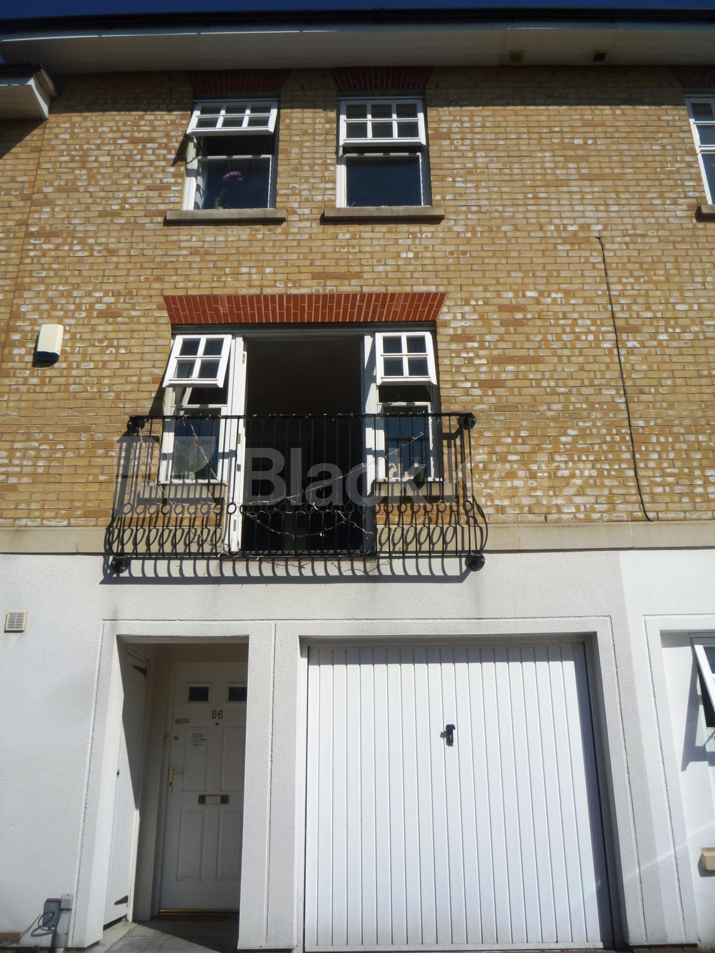 			NEW INSTRUCTION! COLDFALL SCHOOL CATCHMENT, 4 Bedroom, 1 bath, 1 reception House			 Osier Crescent, MUSWELL HILL N10