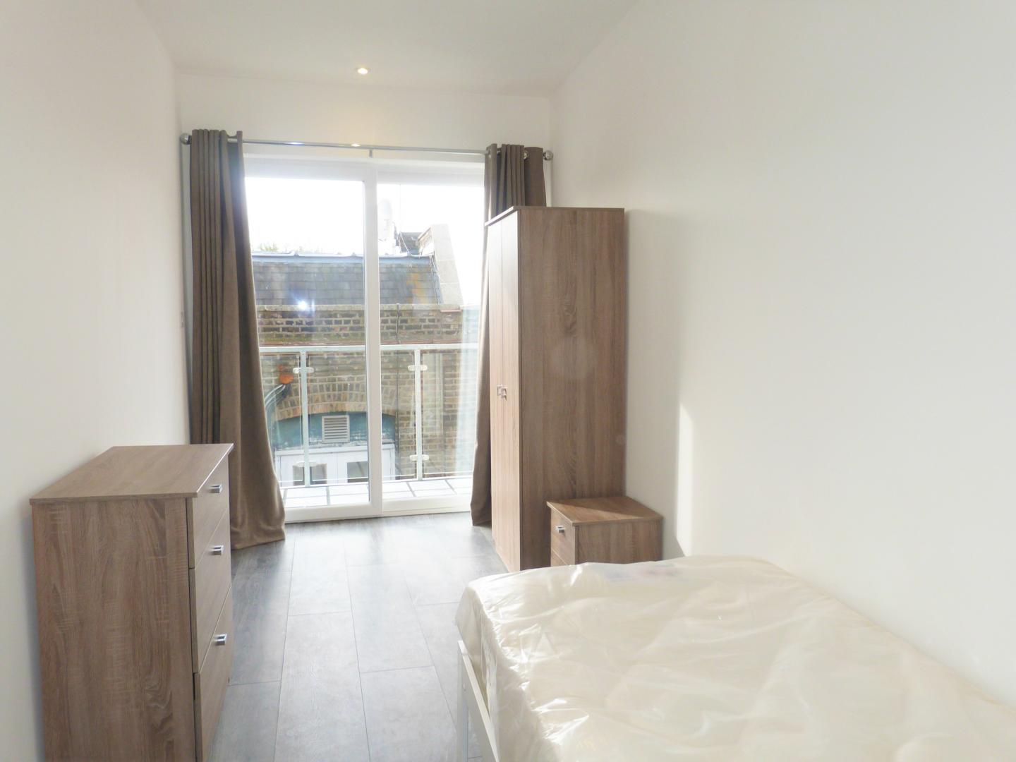 			NEW INSTRUCTION-NEWLY REFURBISHED , 2 Bedroom, 1 bath, 1 reception Flat			 Finchley Road, FINCHLEY ROAD / HAMPSTEAD