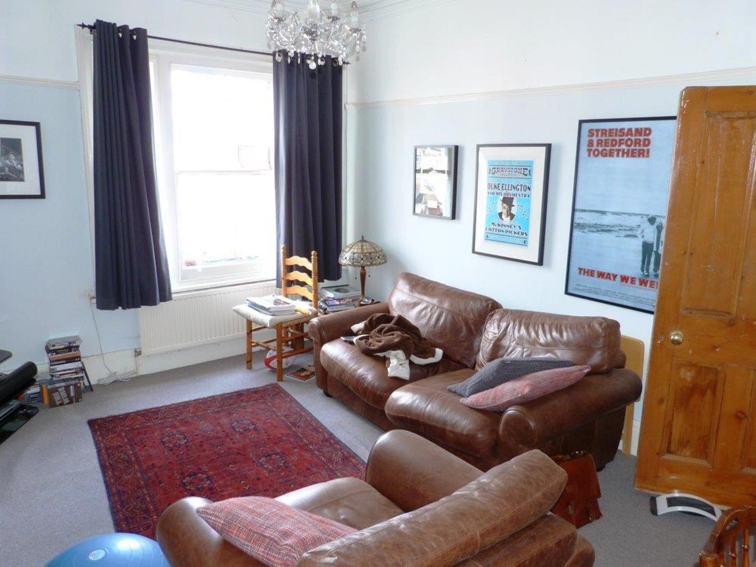 			3 Bedroom, 1 bath, 1 reception Flat			 Birchington Road, CROUCH END N8