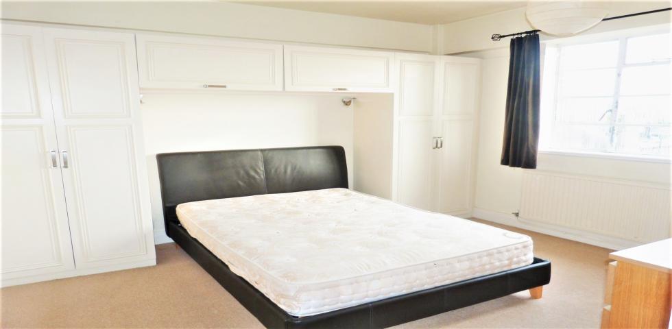 			NEW INSTRUCTION, 1 Bedroom, 1 bath, 1 reception Flat			 West End Lane, WEST HAMPSTEAD