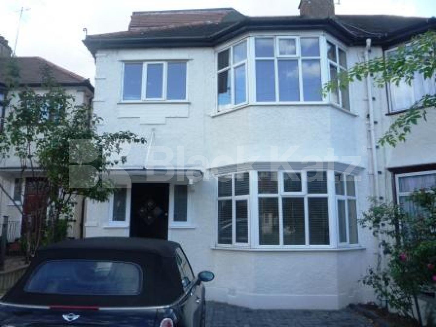 			A lovely house with garden - perfect family home, 4 Bedroom, 1 bath, 1 reception Semi-Detached House			 Colney Hatch Lane, Muswell Hill
