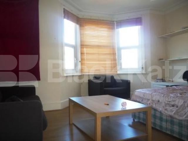 			NEW INSTRUCTION!, 2 Bedroom, 1 bath, 1 reception Flat			 Allison Road, HARRINGAY LADDER